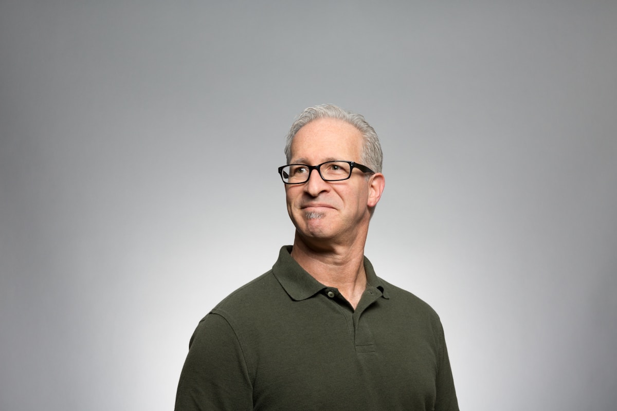 Threat Neural AI SOC lead analyst portrait at Vancouver threat intelligence desk